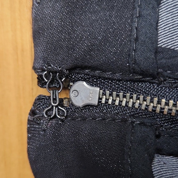 Free People Classic Black Denim Pencil Skirt NWT Size 2 - Picture 5 of 8